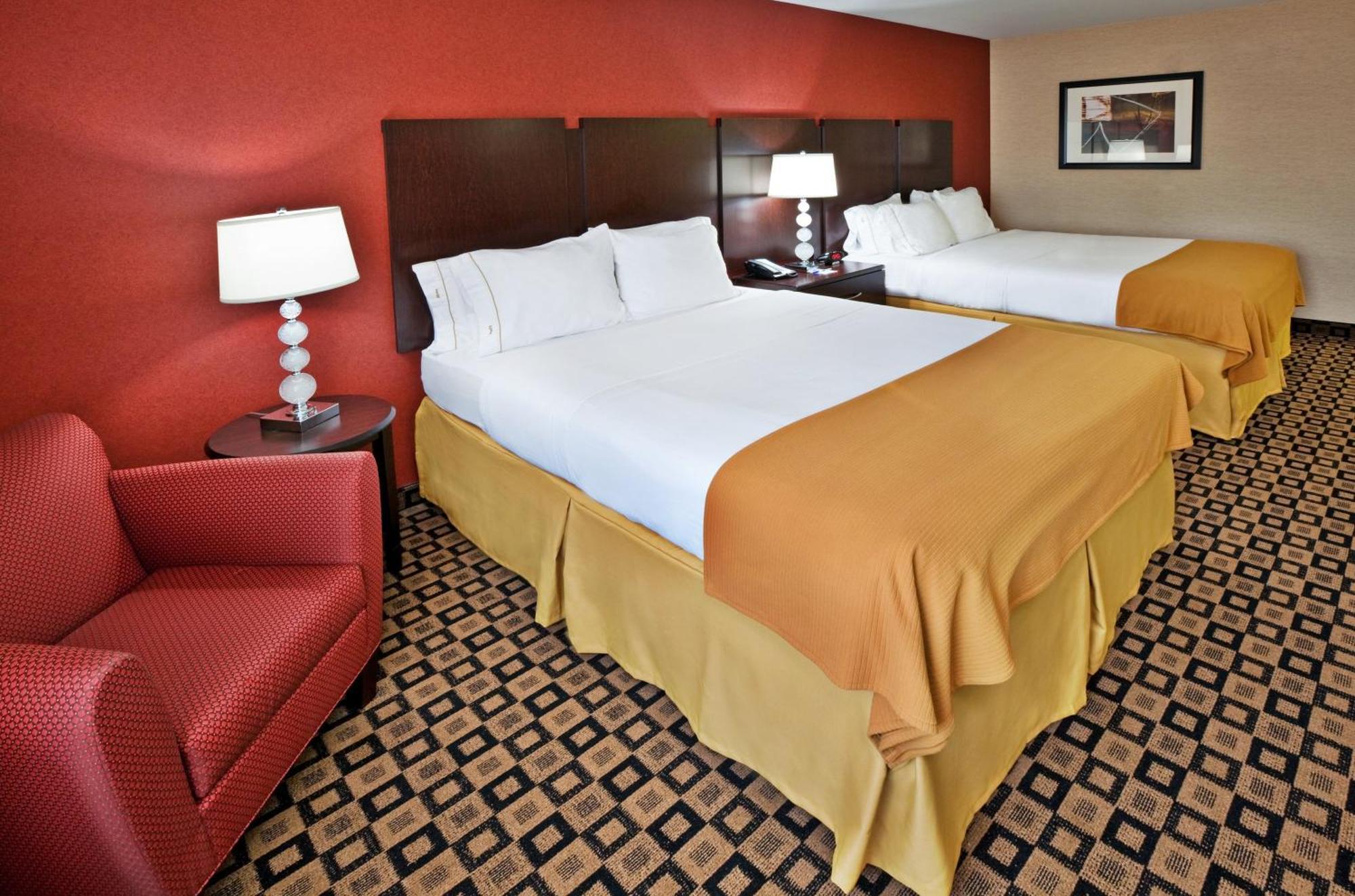 Holiday Inn Express Hotel & Suites Crawfordsville By Ihg Exterior foto